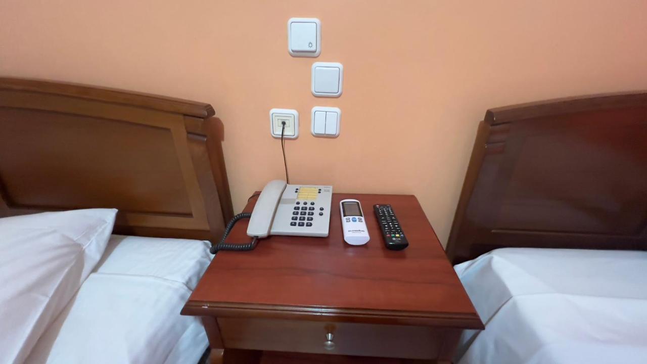 Hotel Cosmos Athens Ngoại thất bức ảnh